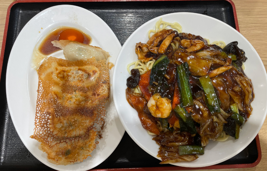 あんかけ焼きそばと餃子