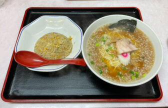 ラーメン半チャーハンセット