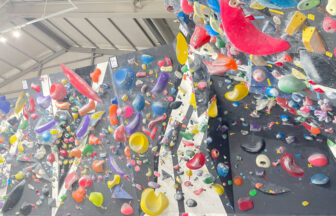 ボルダリングジム