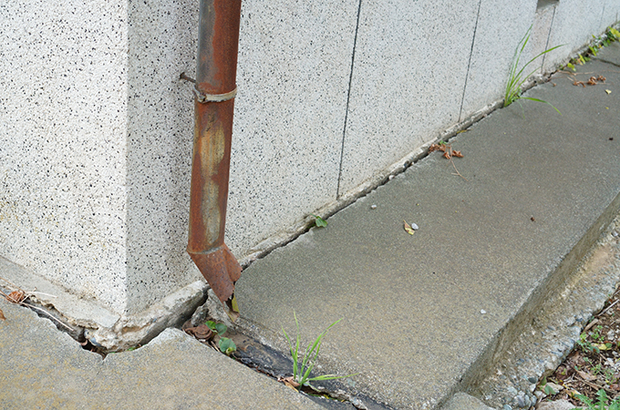老朽化は倒壊や火災のリスクにつながります