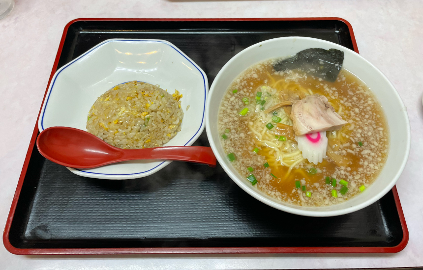 ラーメン半チャーハンセット